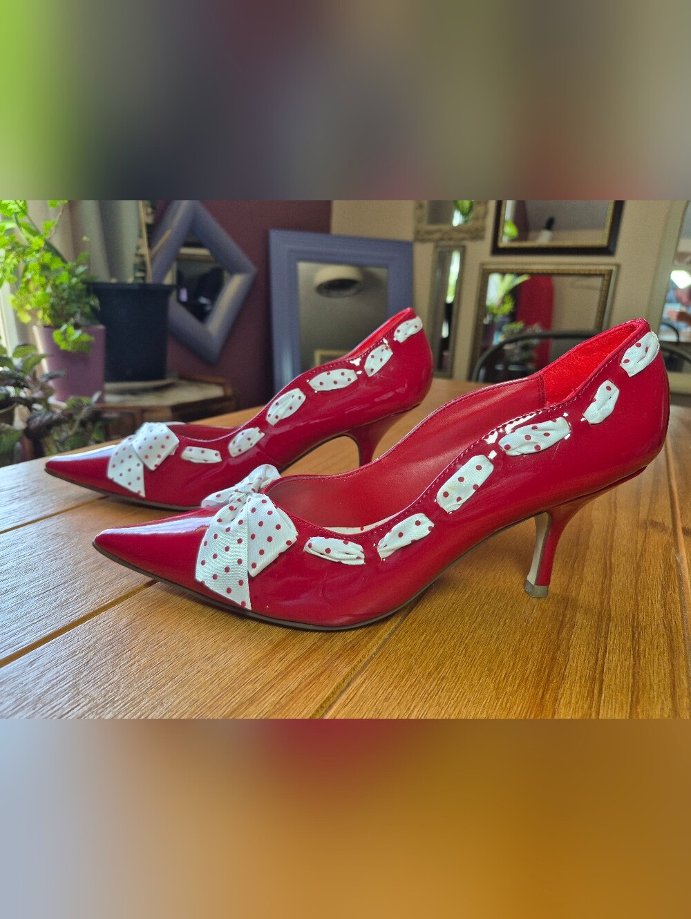 Delicious - Red Patent Pointed-Toe Kitten Heels with Polka Dot Bows - Size 9